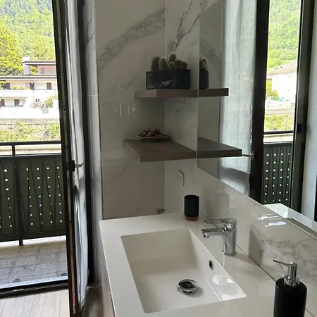 Residenza Mm تيرانو
